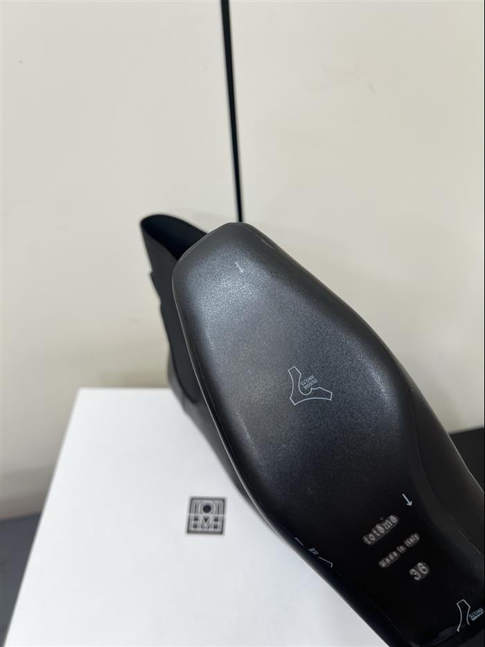 20251128174314397 370